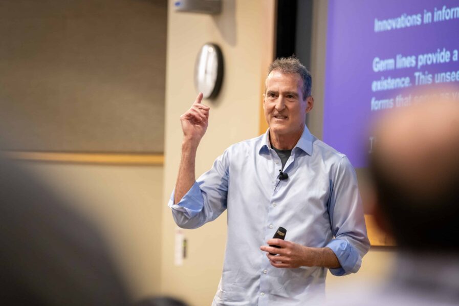 Keynote:Dr.Craig Mello